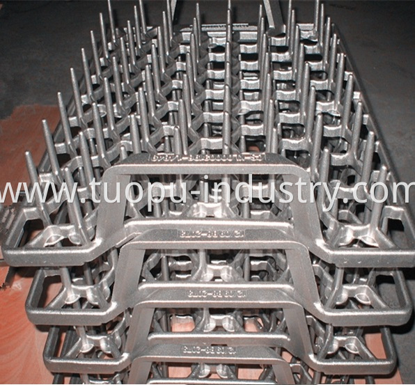 Bottom plate of heat treatment tooling furnace